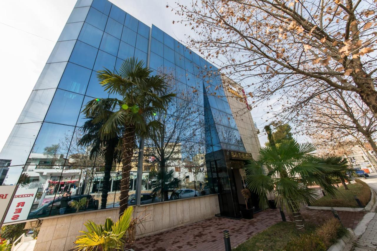 Hotel Denver Tirana Buitenkant foto