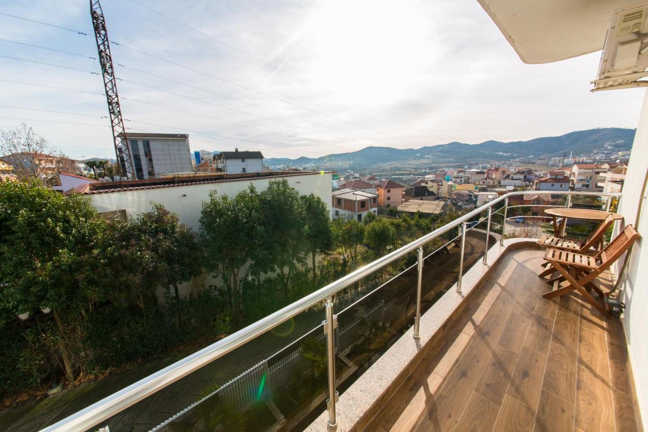 Hotel Denver Tirana Buitenkant foto